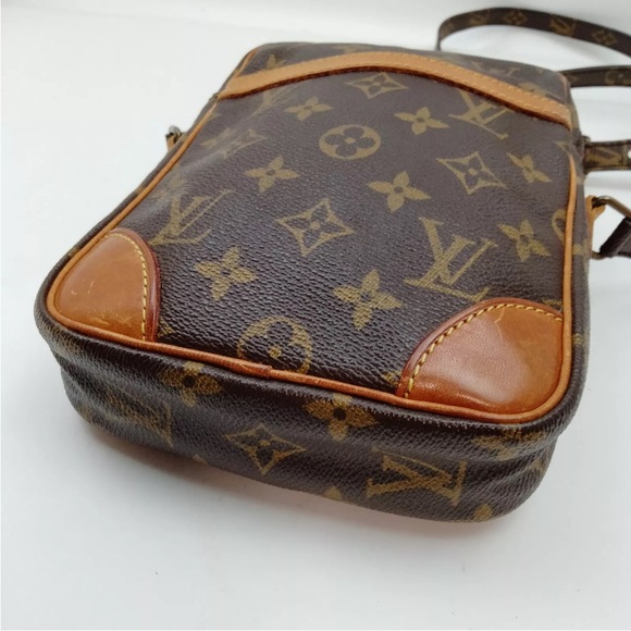 Louis Vuitton Danube crossbody - Picture 5 of 8